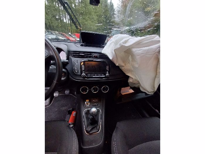 Auto 140257-12.jpg